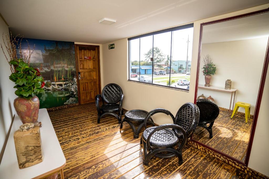  Shelter Hostel e Pousada