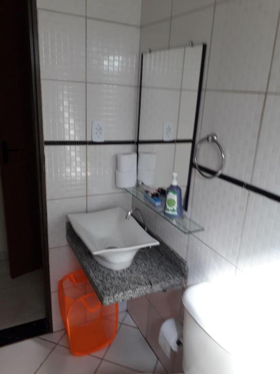  Casa mobiliada com ar condicionado