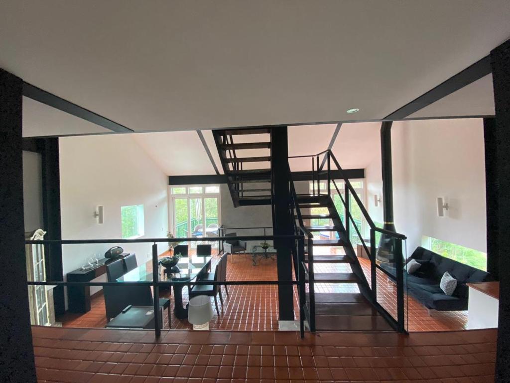  Ampla Casa na Serra