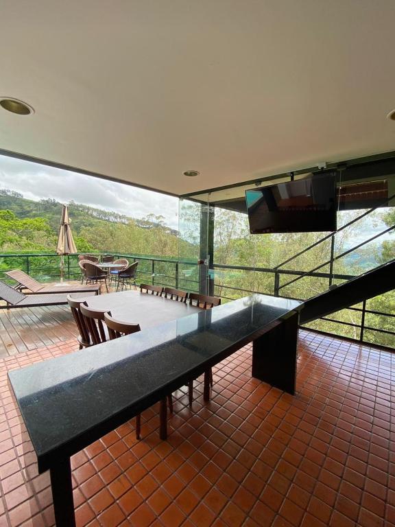  Ampla Casa na Serra