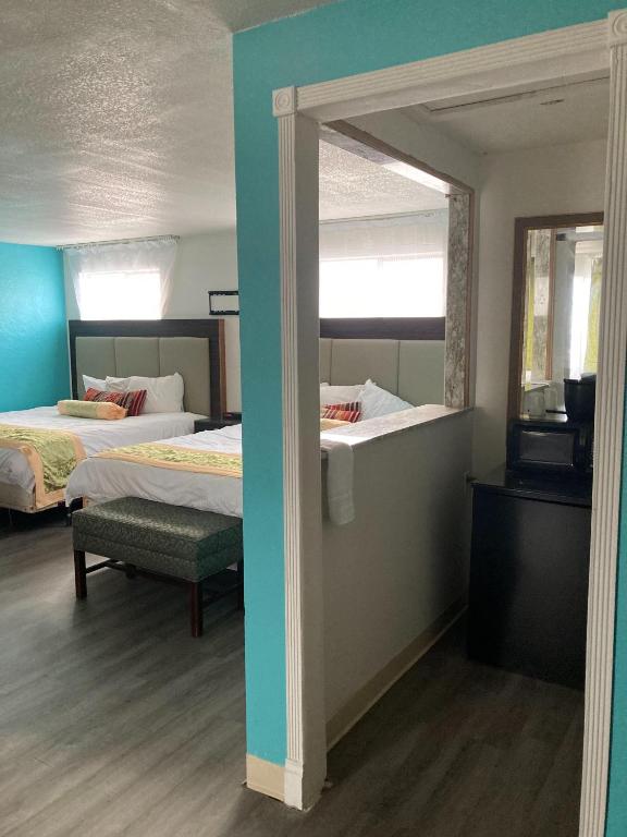 Nampa Inn & Suites - Deluxe Suite