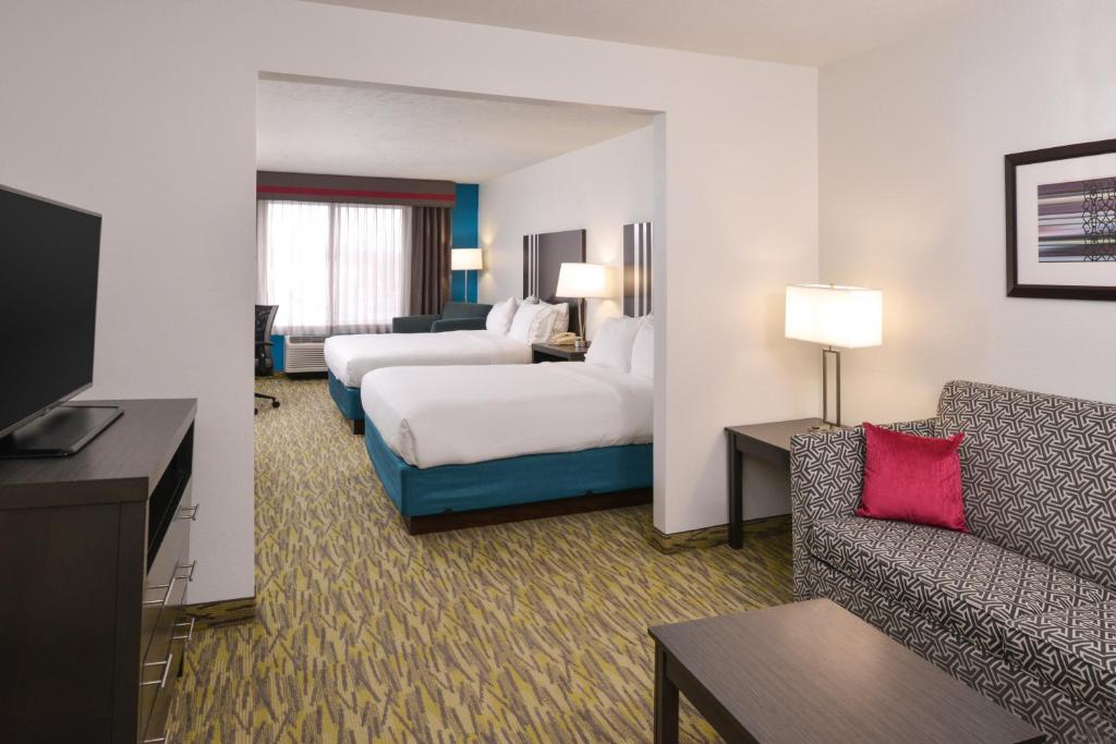Holiday Inn Express Hotel & Suites Omaha West by IHG - Suite Queen Avec Deux Lits Queen Et Canapé-lit
