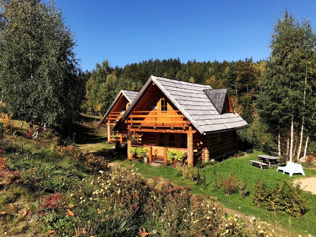 Príroda v okolí horskej chaty