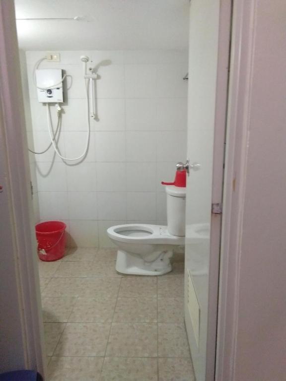 Watermoon Beach Resort - Chambre Familiale Avec Salle De Bain Privée
