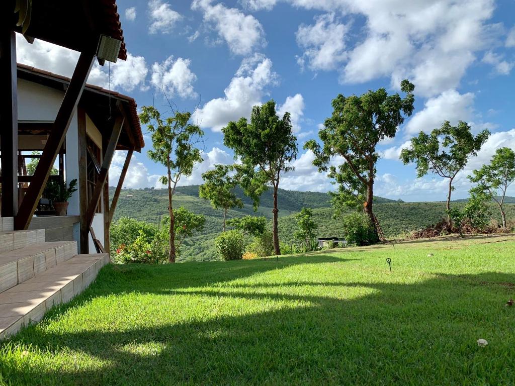  Luxuosa Casa de 600m2 na Serra