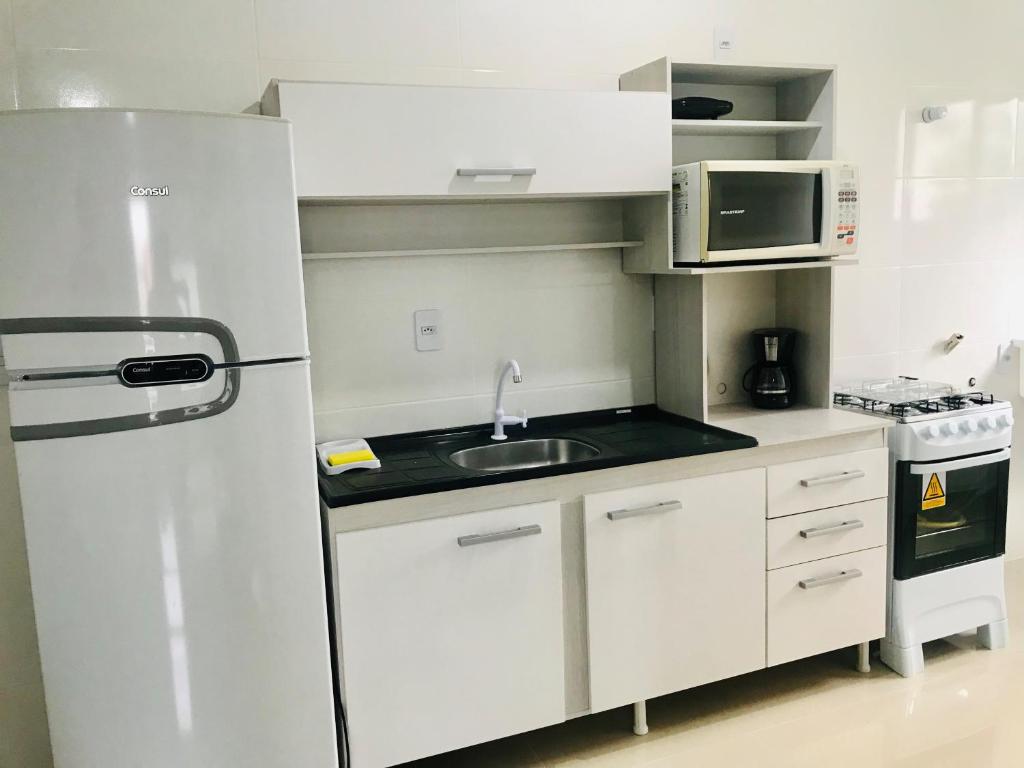  Apartamento na praia dos ingleses bem localizado