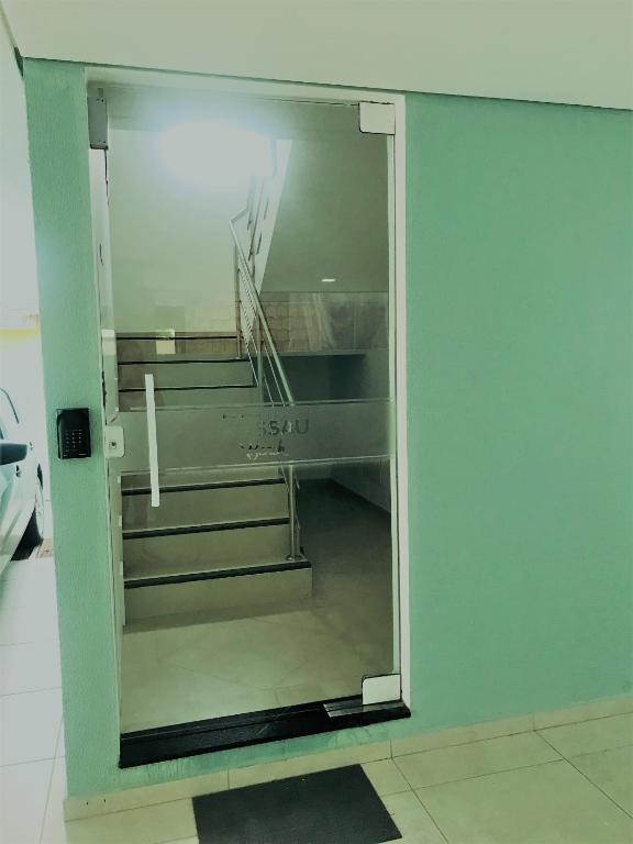  Apartamento na praia dos ingleses bem localizado