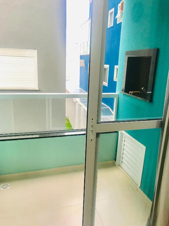  Apartamento na praia dos ingleses bem localizado