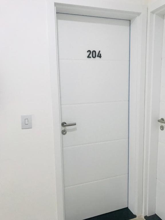  Apartamento na praia dos ingleses bem localizado