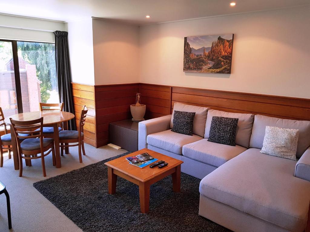 St James Apartments - Resim 13