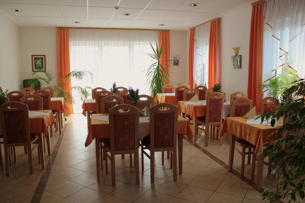 Restaurace v ubytování Garni Hotel Villa Tamara