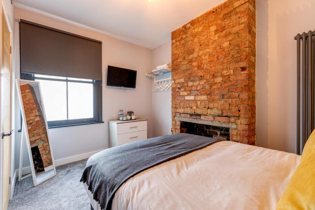 Bondgate Hotel - Smart Self Check-in Accomodation - Deluxe Double Room