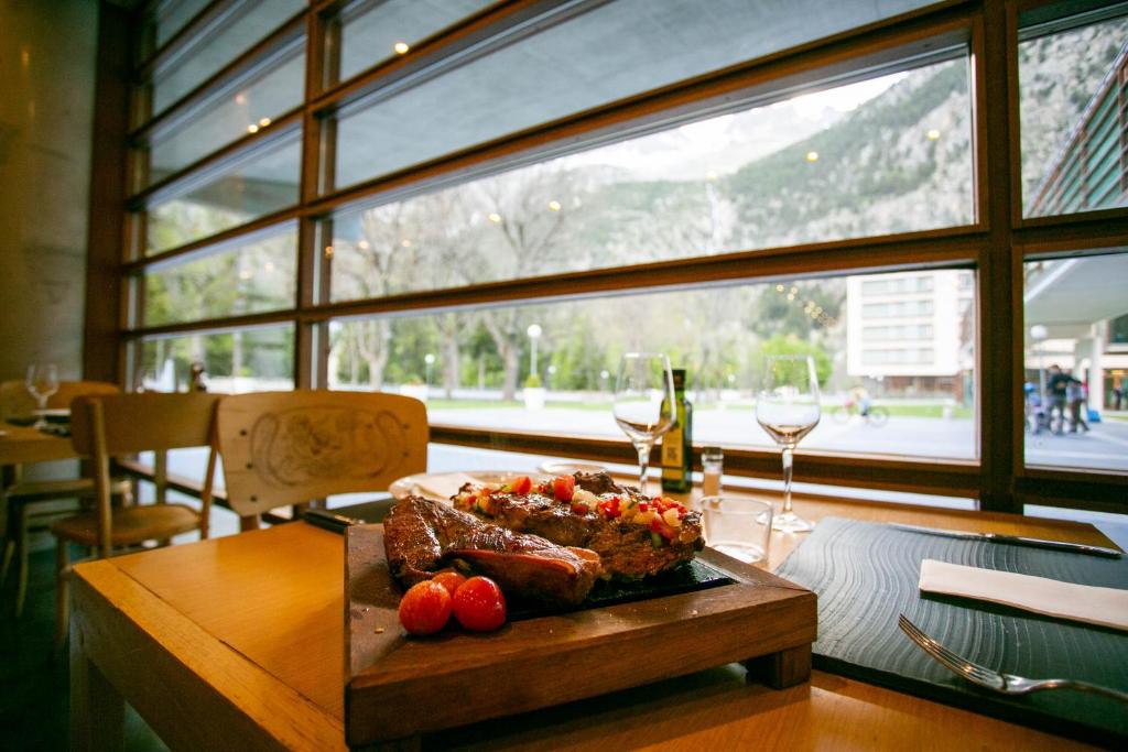 Hotel Continental Balneario de Panticosa, Panticosa – Güncel ...