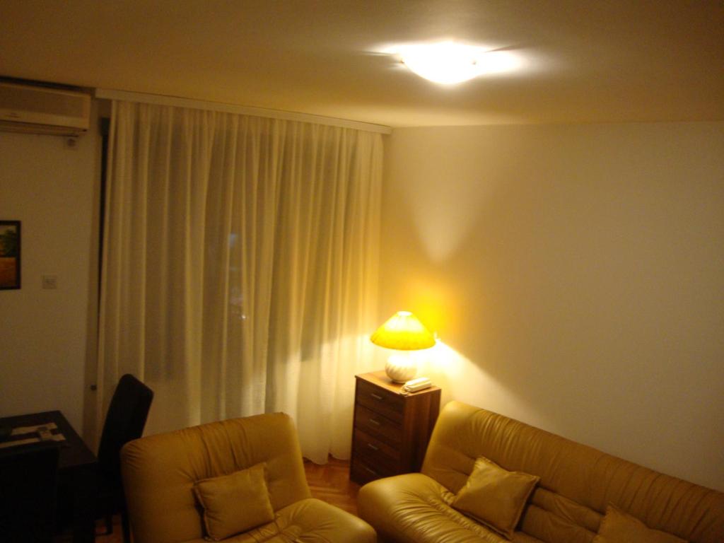 Centre Point Apartment - 3