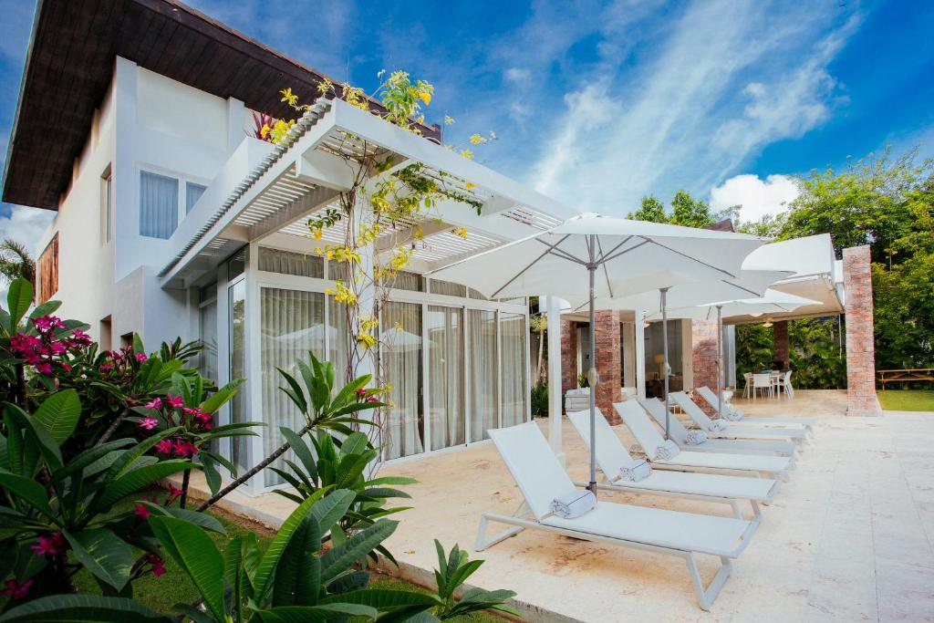 Zahrada ubytování Unbelievable Villa with Pool - Perfect Family Vacay