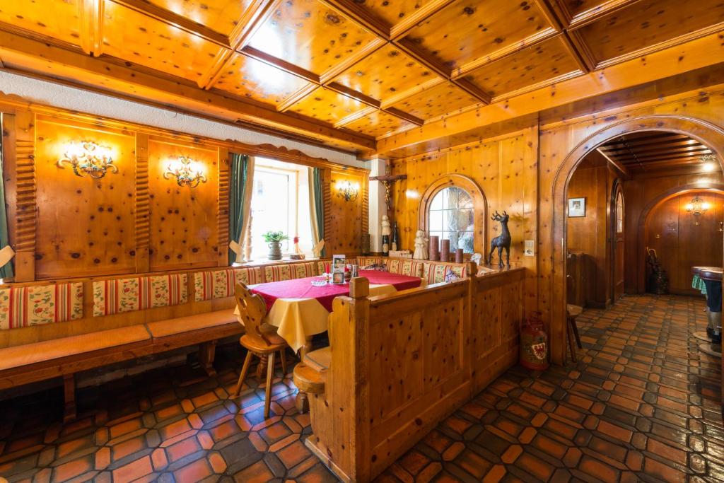 Restaurace v ubytování Landgasthof Bierfriedl