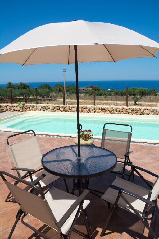 Zdjęcie z galerii obiektu Villa Calabianca w mieście Castellammare del Golfo