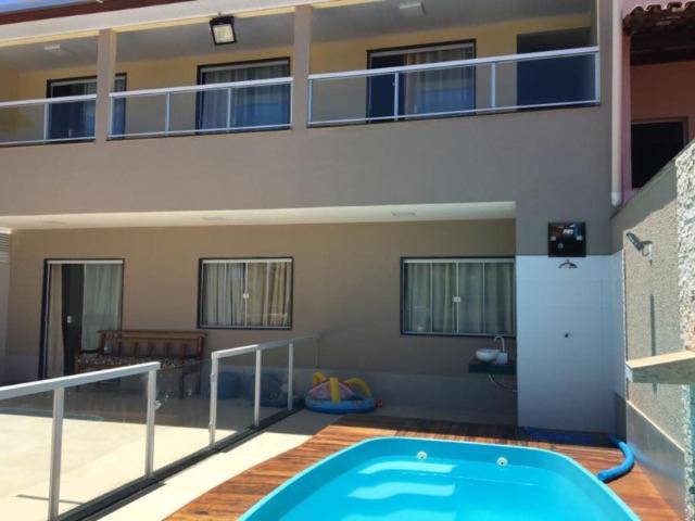  Casa Duplex com Piscina Excelente localização em Iriri