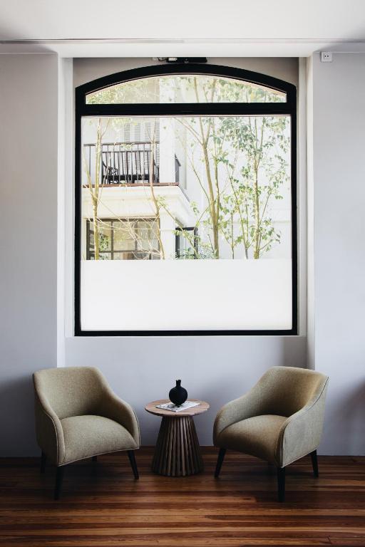 
King Room with Mountain View
