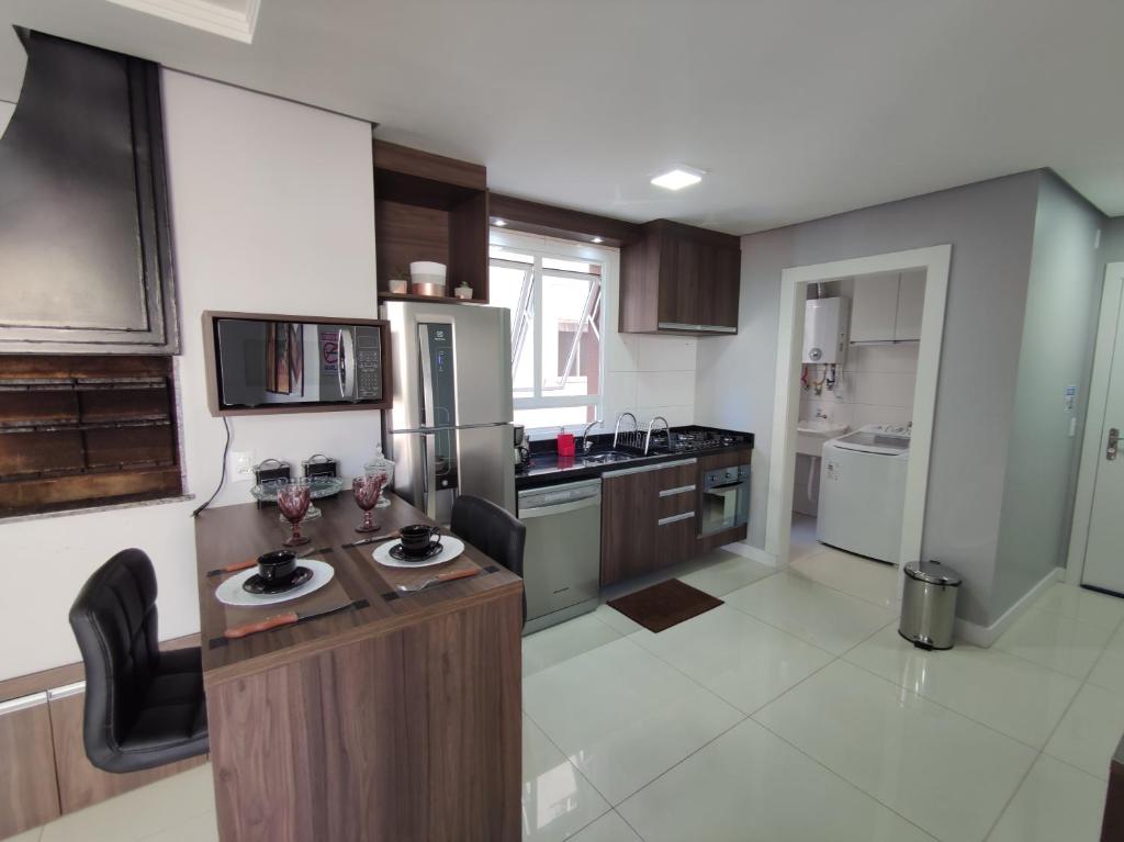 Apartamento novo com 2 dormitórios no centro de Passo Fundo