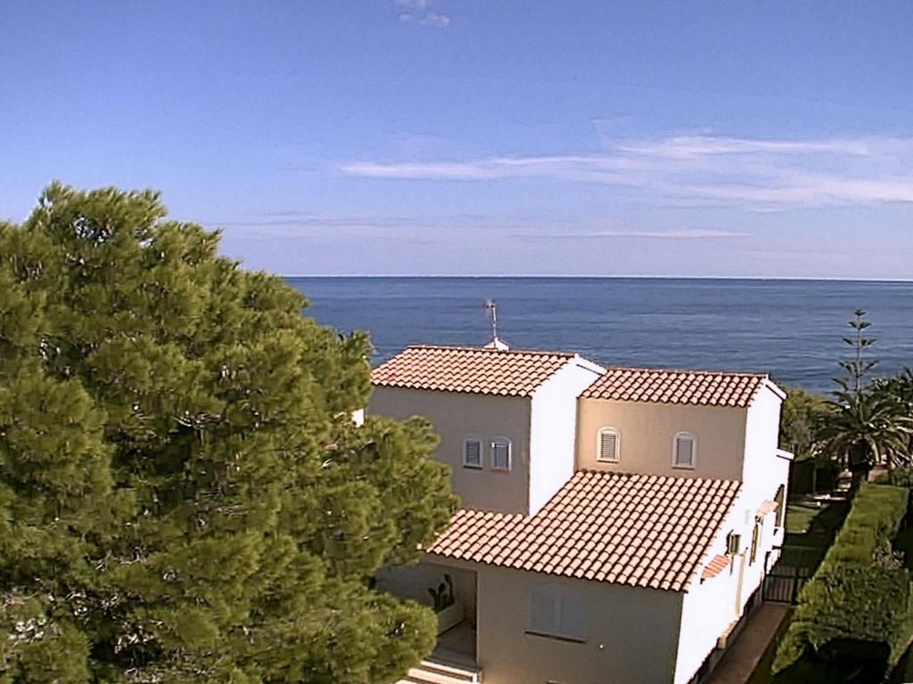Villa Catalina Stunning 4bedroom villa with air conditioning ...