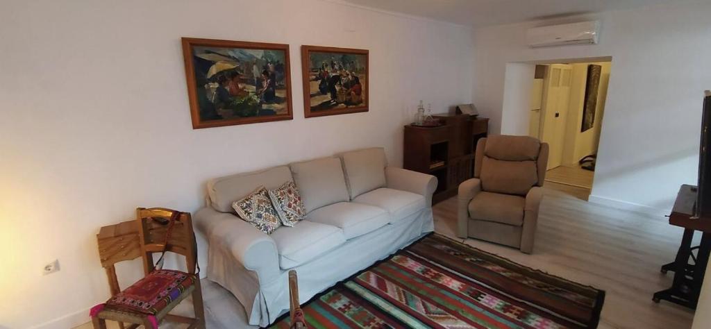 Część wypoczynkowa w obiekcie Astarte House Down