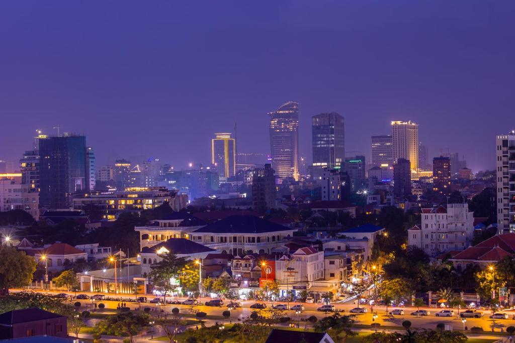 Nespecifikovaný výhled na destinaci Phnompenh nebo výhled na město při pohledu z hotelu