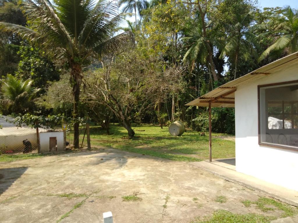  Chalé no Jardim ar condicionado Pereque Açú