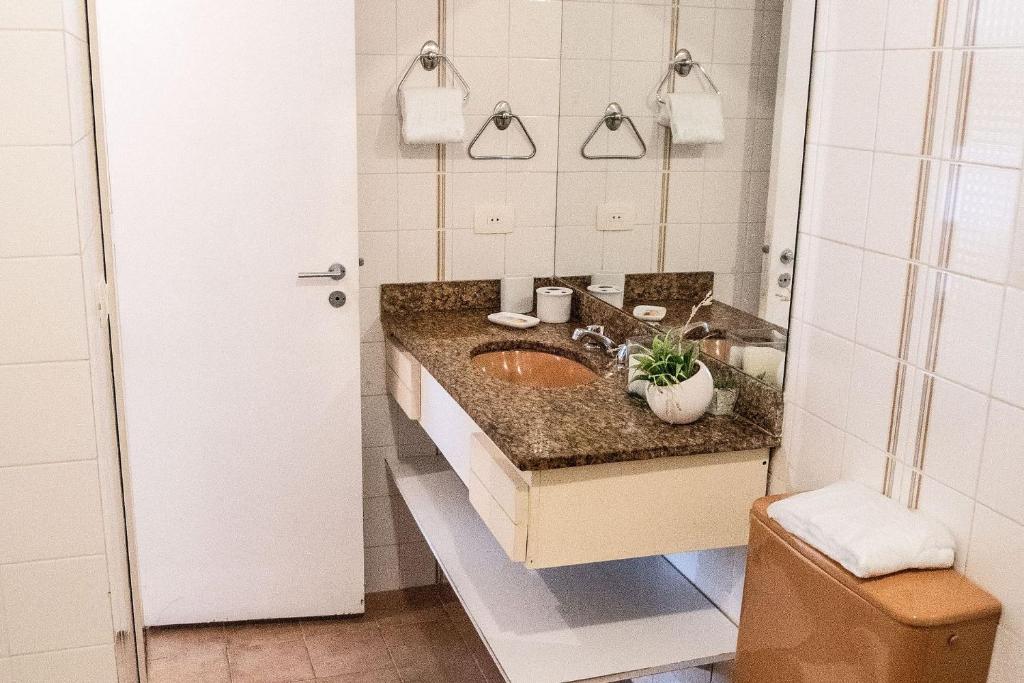  Mc Flats Monsieur Le Blond