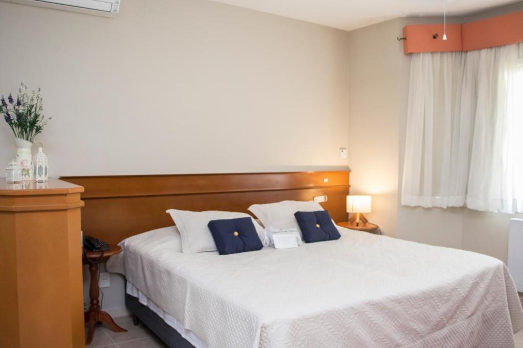  HOTEL POUSADA PINHEIROS DO CARACOL