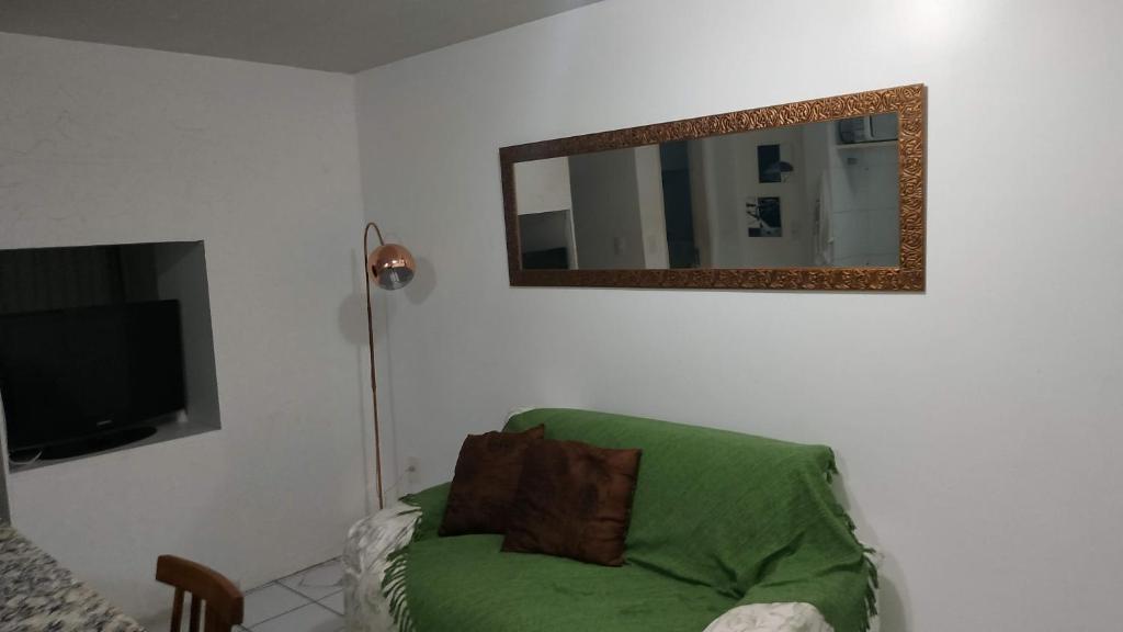  Apt mobiliado com piscina
