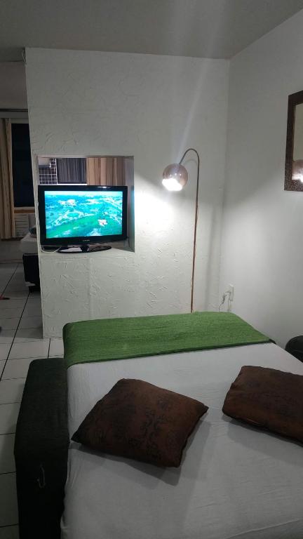  Apt mobiliado com piscina