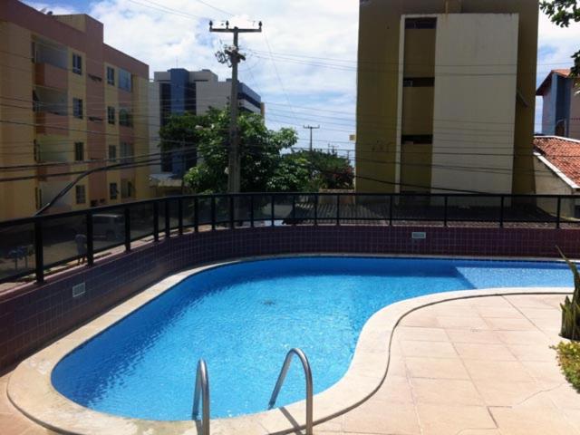 Apt mobiliado com piscina