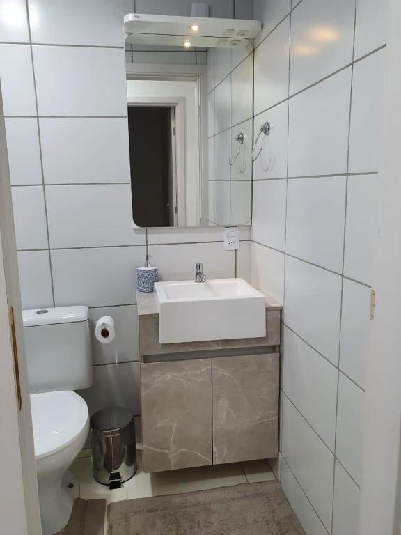  Apto Novo com Piscina - Imbituba