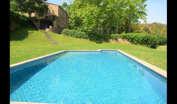 Sant Antoni de Calonge Villa Sleeps 7 with Pool