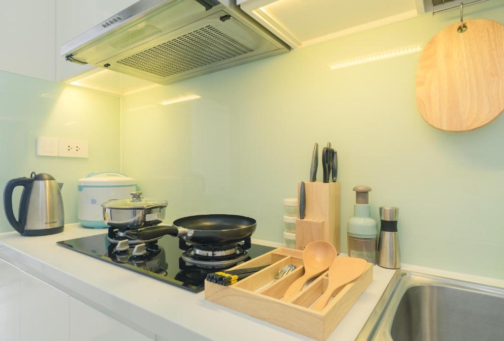 Kuchyň nebo kuchyňský kout v ubytování S Lux Apartment