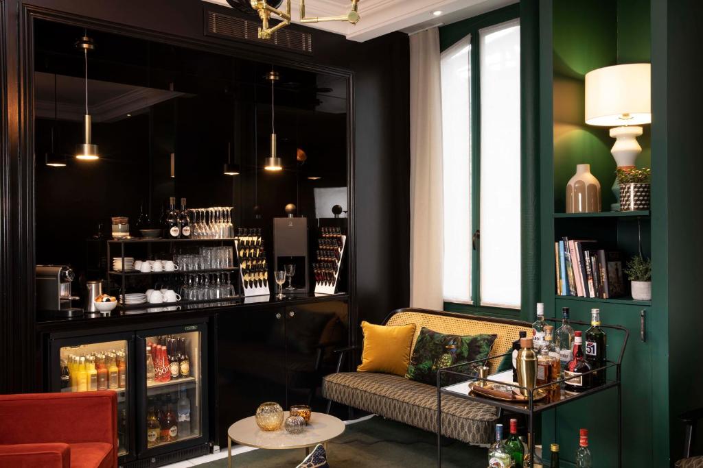 First Hotel Paris Tour Eiffel - Resim 11