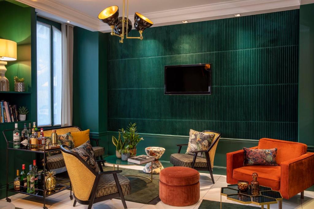 First Hotel Paris Tour Eiffel - Resim 13