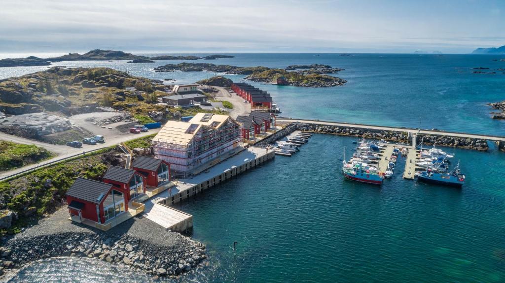 Imagen de la galería de Seafront new cabin in Lofoten, en Ballstad