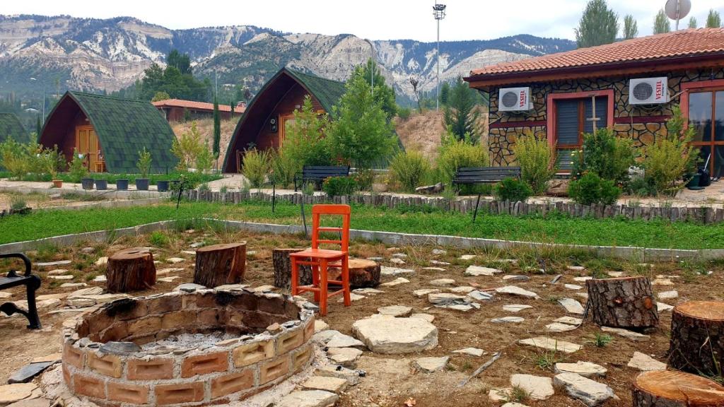 Ermenek zeyve lavanta Tatilköyü Bungalov evler