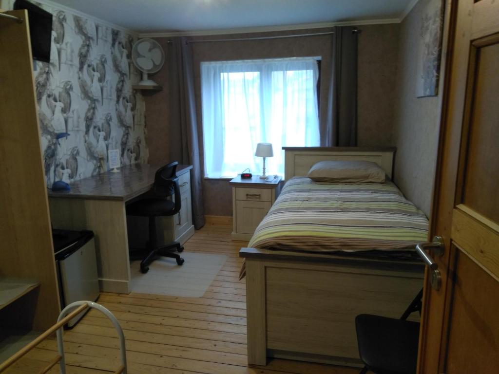 Postel nebo postele na pokoji v ubytování Logies 't Eenvoud (rooms)