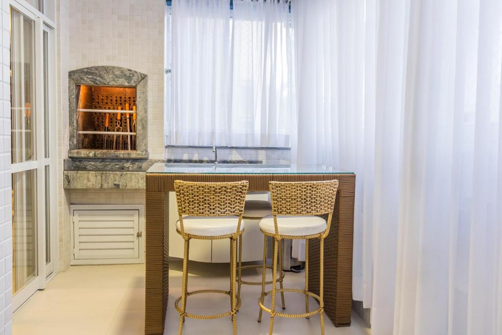  Apartamento Jurere Internacional sacada com churrasqueira