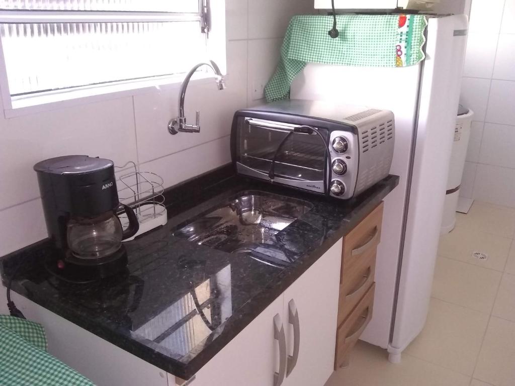  Apartamento à 50 metros da praia - Itanhaém