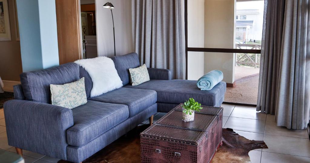 On the Beach Guesthouse Jeffreys Bay - Deluxe Double Or Twin Room