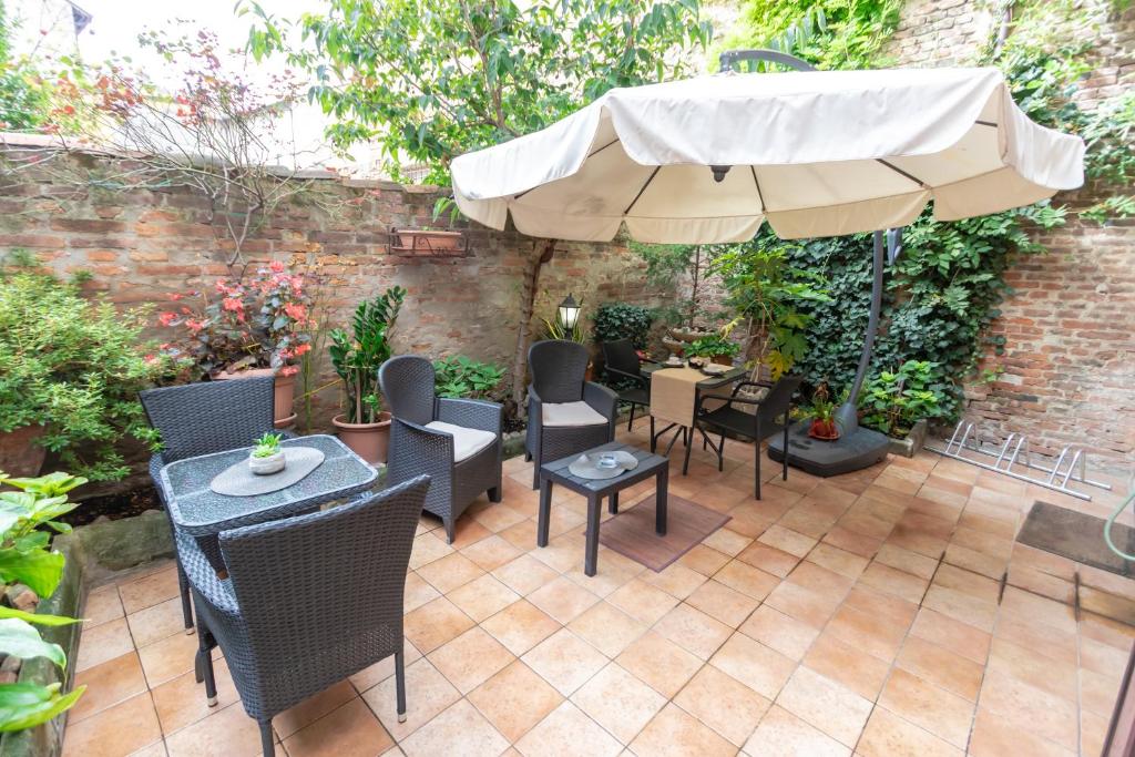 Patio lub wspólna przestrzeń na świeżym powietrzu w obiekcie B&B Le Campane