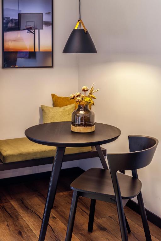 Posezení v ubytování Black F House - Serviced Apartments