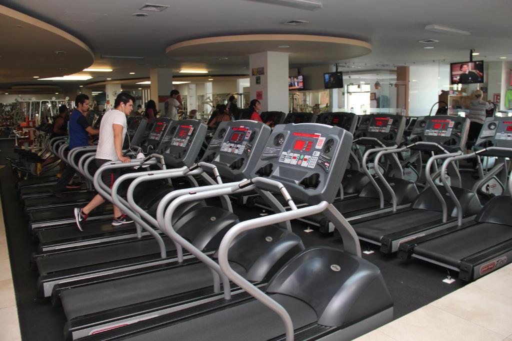 Fitness centrum a/nebo fitness zařízení v ubytování Hotel Real Zapopan