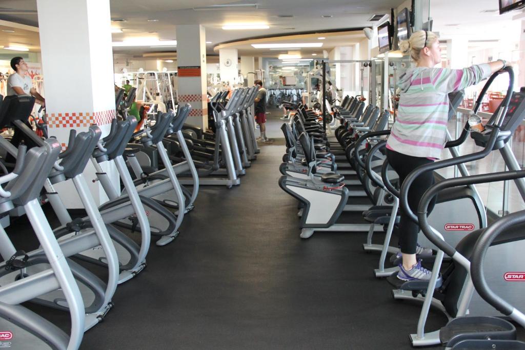 Fitness centrum a/nebo fitness zařízení v ubytování Hotel Real Zapopan