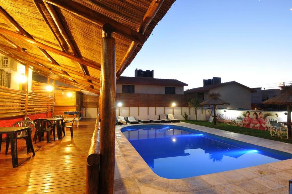 Swimmingpoolen hos eller tæt på GEMINIS