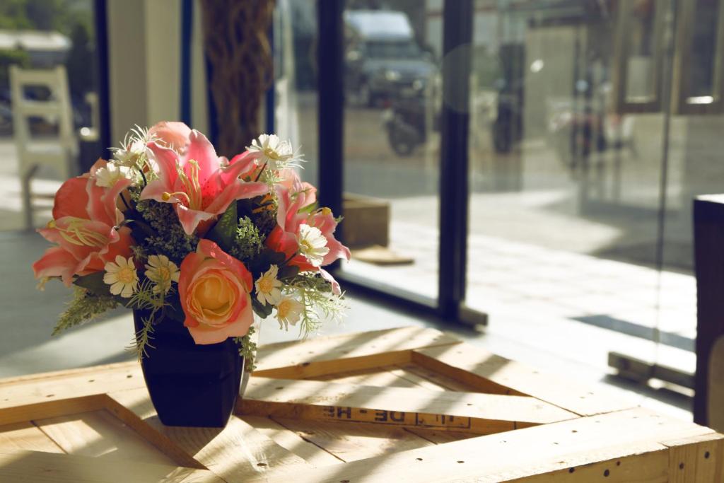 The Blue Pearl Kata Hotel